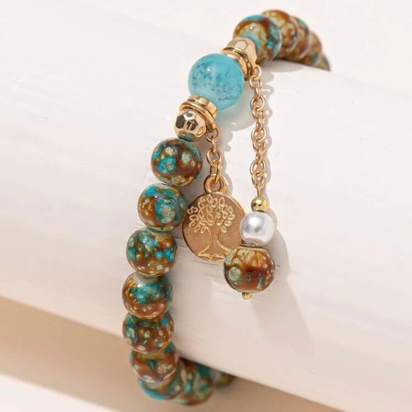 LLK Jewelry - LAST ONE: Gorgeous women’s faux pearl charm bracelet